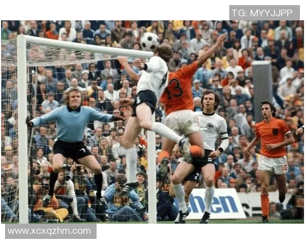 足球巨星与仿制球员的成长之路与未来趋势探讨